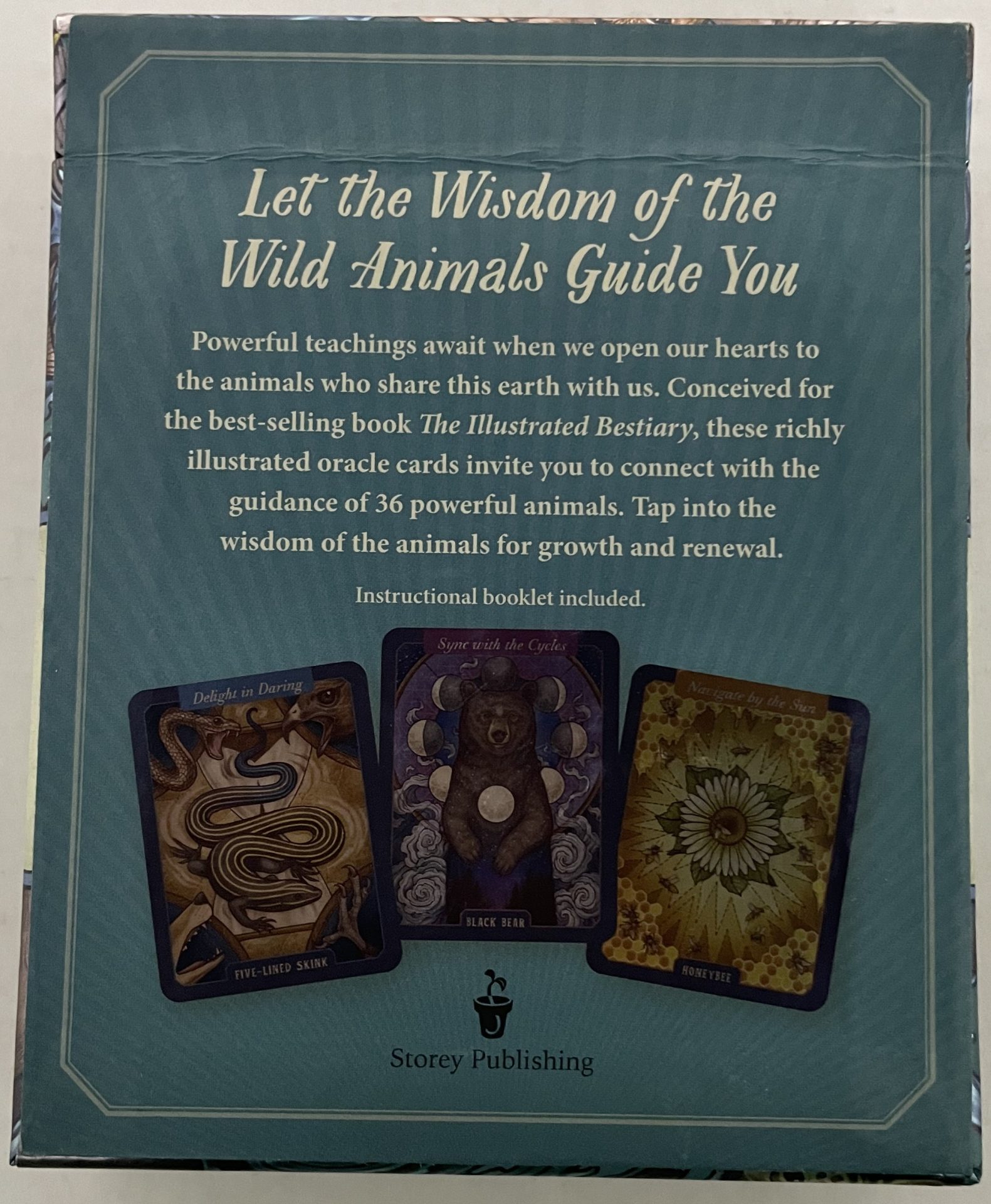 BESTIARY ORACLE CARDS BACK