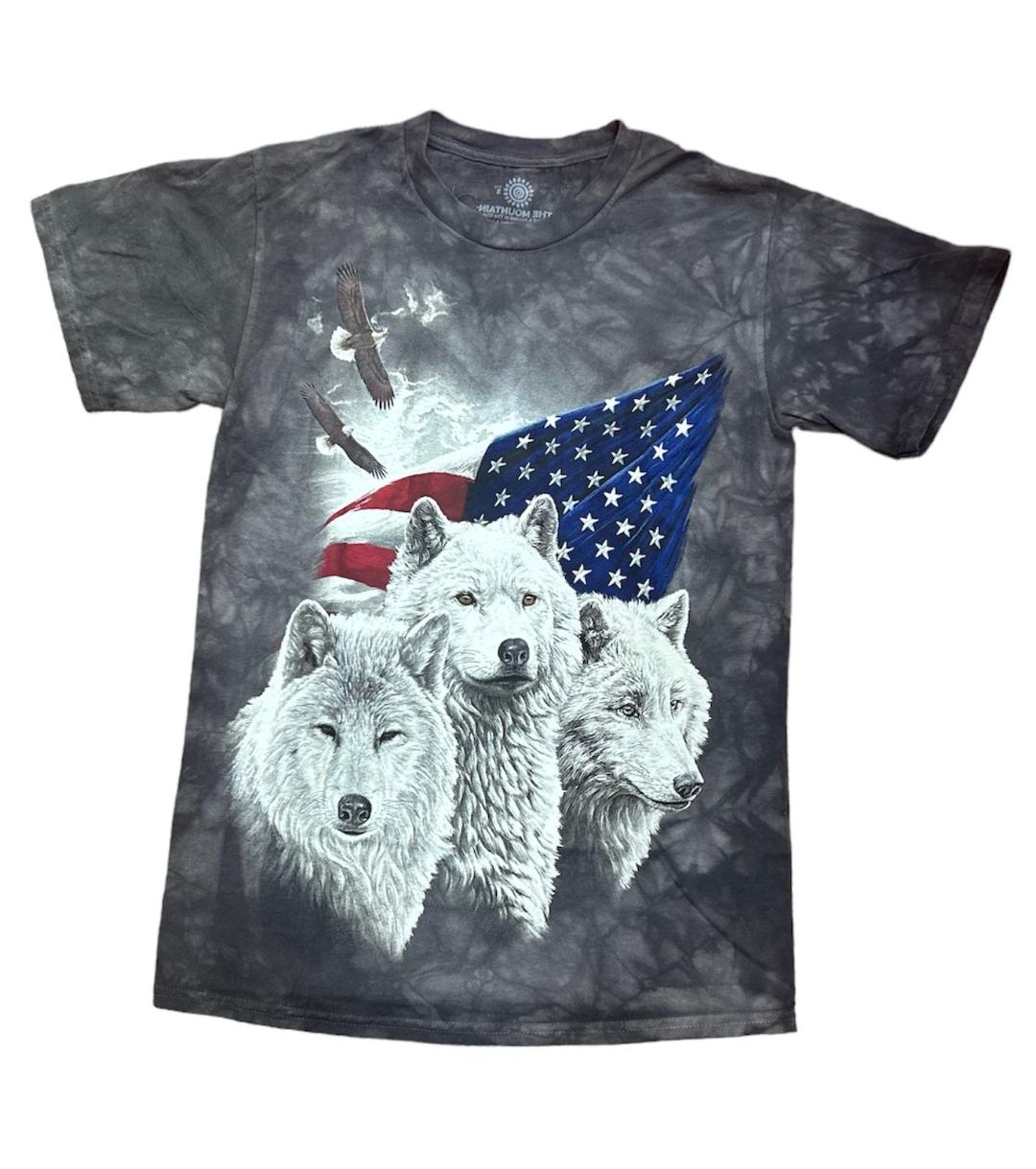 Patriotic Wolves-106418