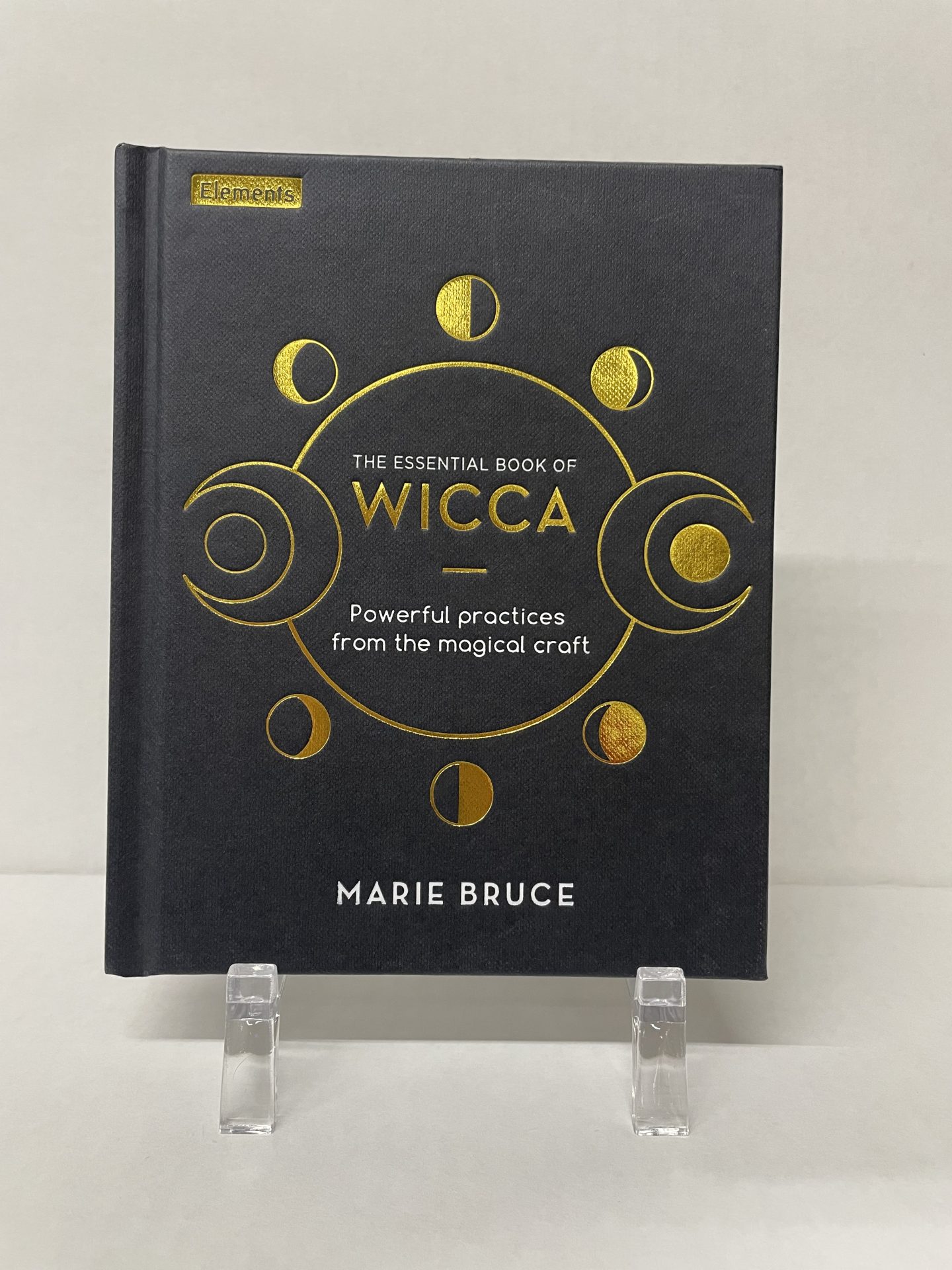 THE ESS BOOK OF WICCA FRONT