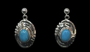 Native American Earrings E56